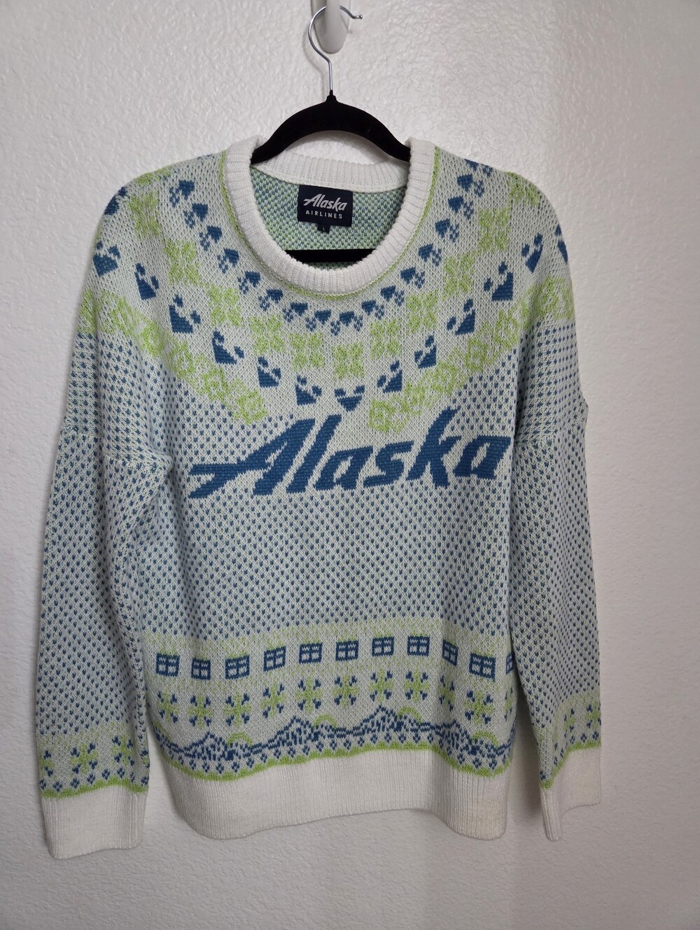 Alaska Airlines Holiday Sweater Men's Size Large Knit Logo Crewneck Pullover